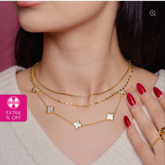 Gold Necklace with 5 Mother of Pearl Clover Pendants EVRY JEWELS - Picture 7 of 8